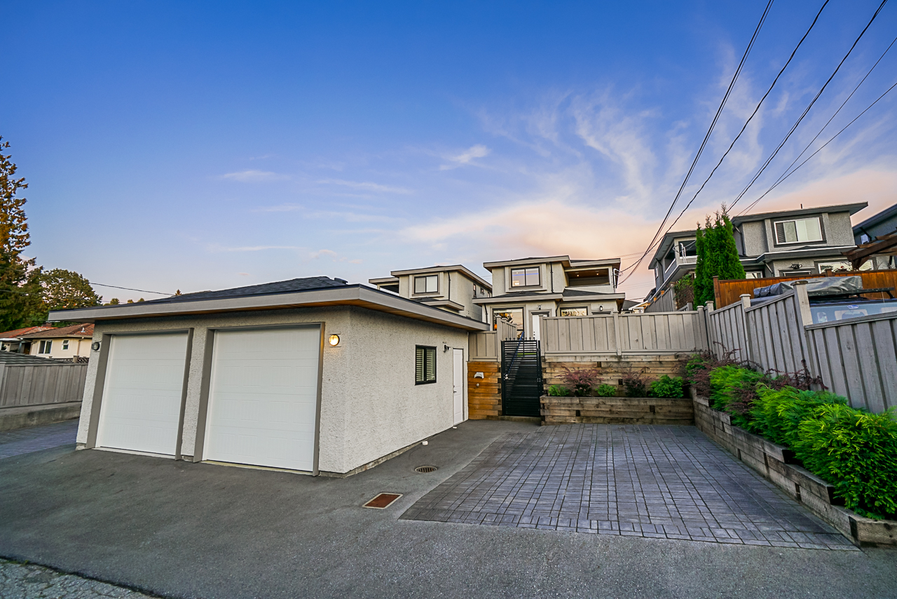 8459 16th Avenue, Burnaby 40