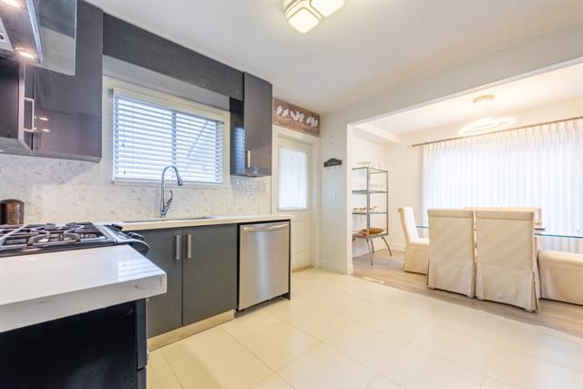1514 Dublin St, New Westminster 12