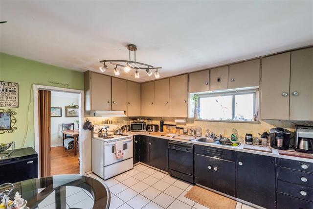 21140 81B Ave, New Westminster 5