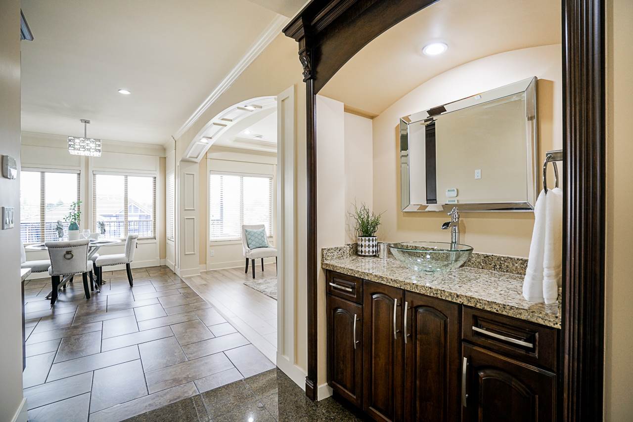 8068 11TH AVENUE Burnaby East 13