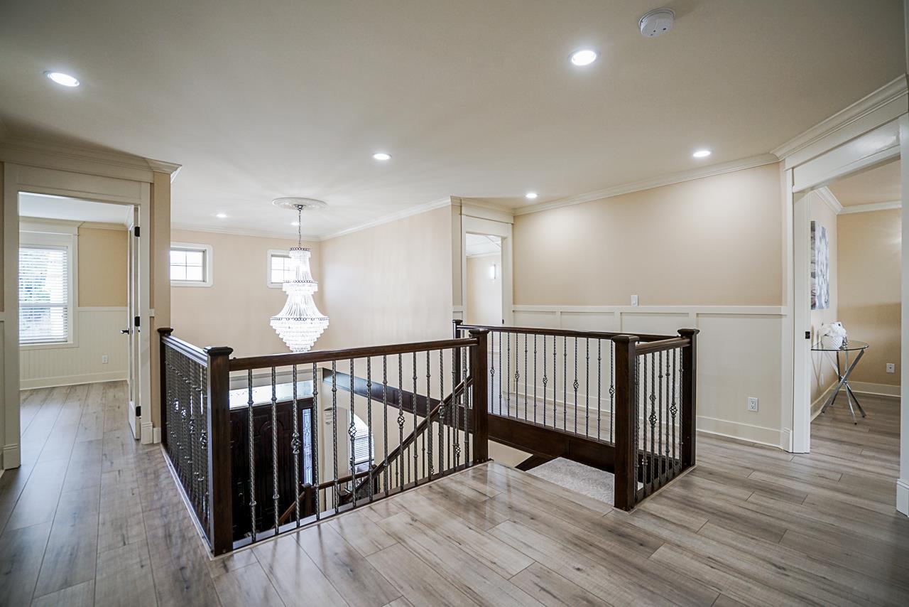 8068 11TH AVENUE Burnaby East 24