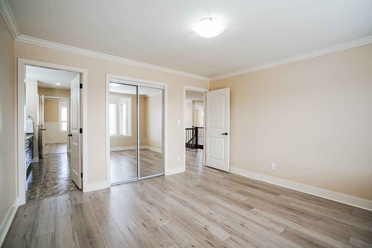 8068 11TH AVENUE Burnaby East 30