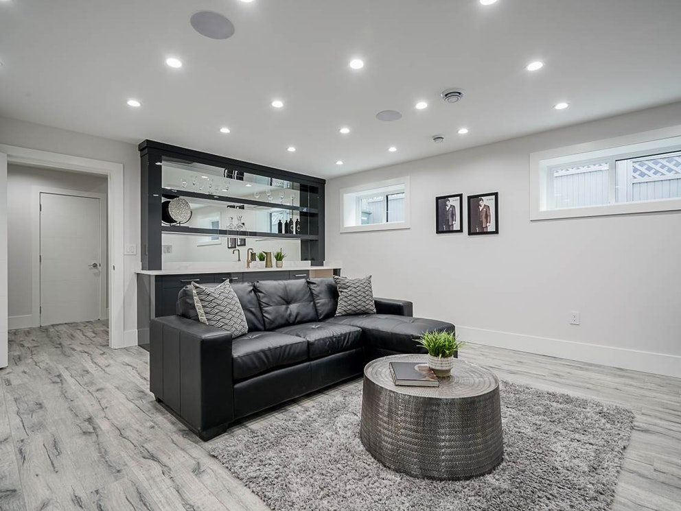 7923 GRAHAM AVENUE 27