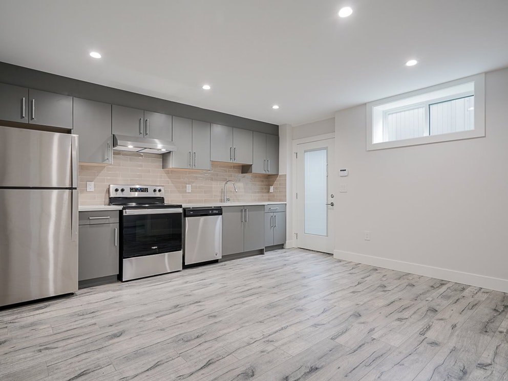 7923 GRAHAM AVENUE 30