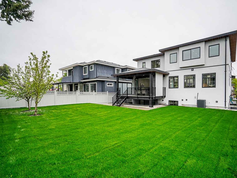 7923 GRAHAM AVENUE 33