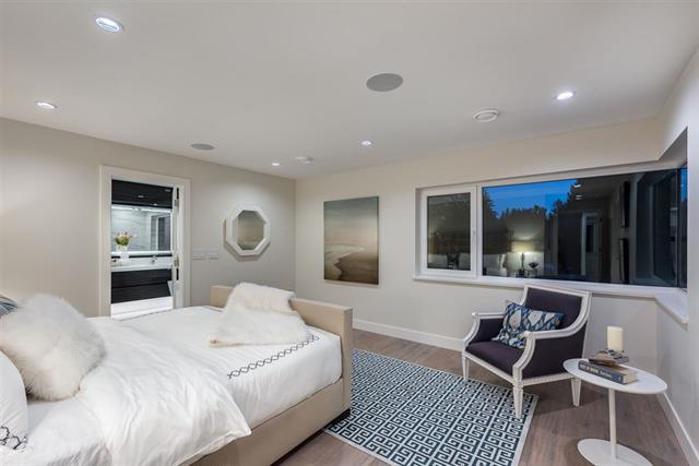 4476 Lions Ave, North Vancouver 12