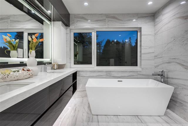 4476 Lions Ave, North Vancouver 10