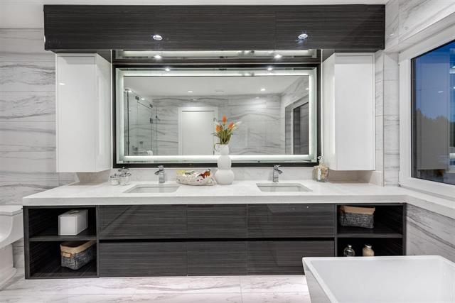 4476 Lions Ave, North Vancouver 9
