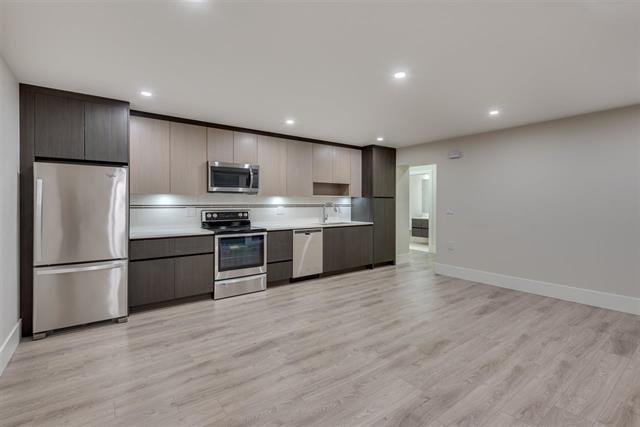 4476 Lions Ave, North Vancouver 3