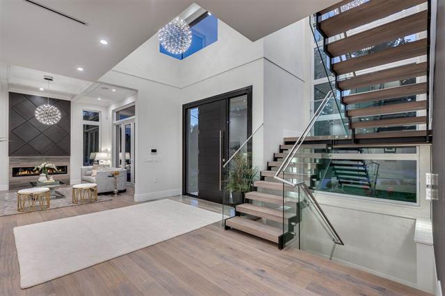 4476 Lions Ave, North Vancouver 19