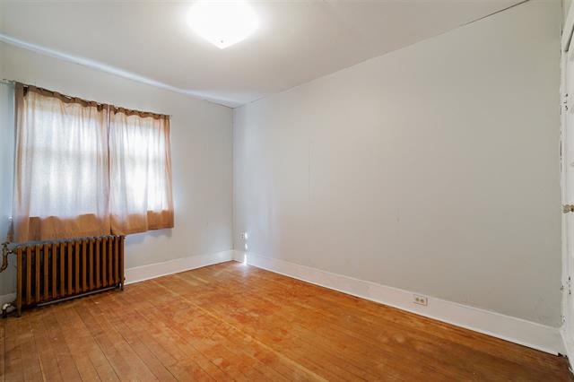 459 Garrett St, New Westminster 12
