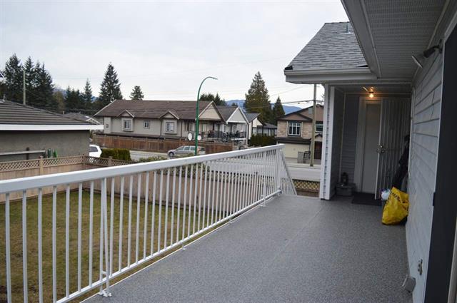 7075 6th St, Burnaby 5