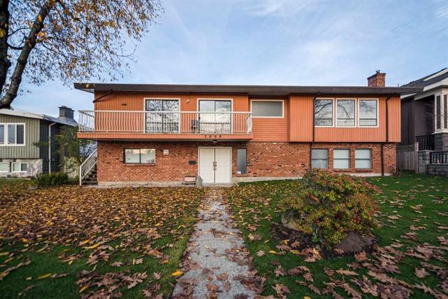 7658 Cumberland St, Burnaby