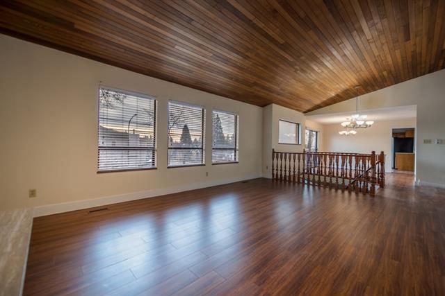 7658 Cumberland St, Burnaby 2