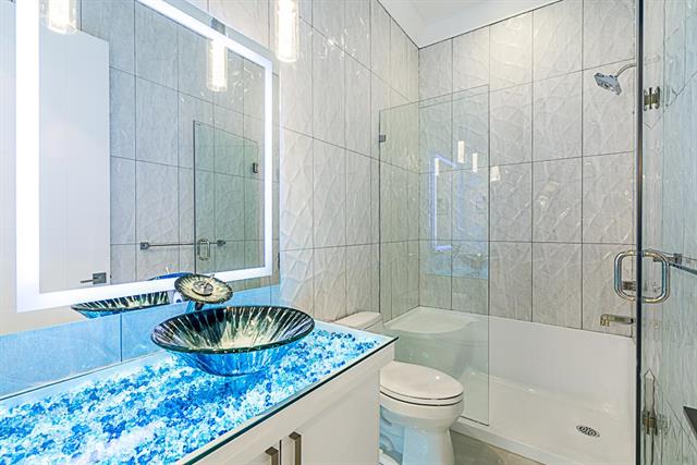7756 Cariboo Rd, Burnaby 17