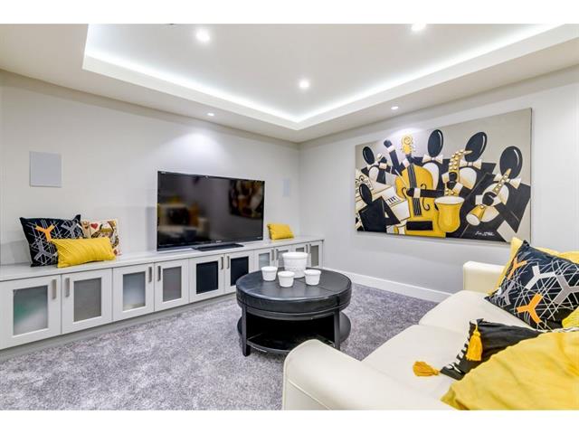 8089 11th Ave, Burnaby 3