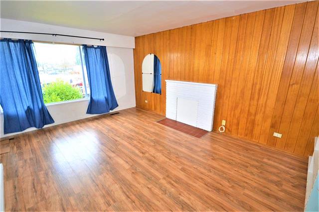 8144-8146 16th Ave, Burnaby 3