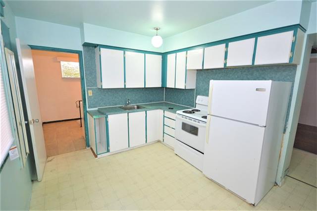 8144-8146 16th Ave, Burnaby 4