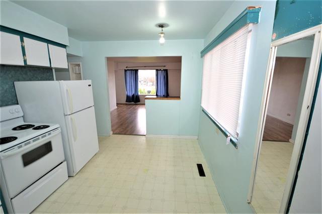 8144-8146 16th Ave, Burnaby 5