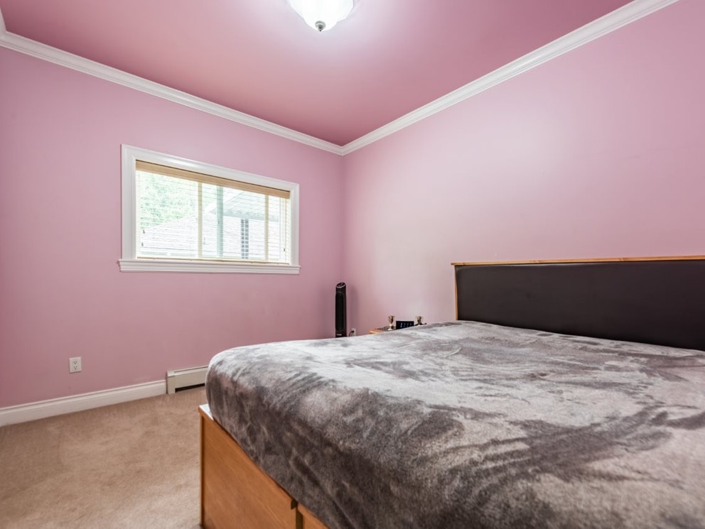12087 90 Ave, Surrey 20