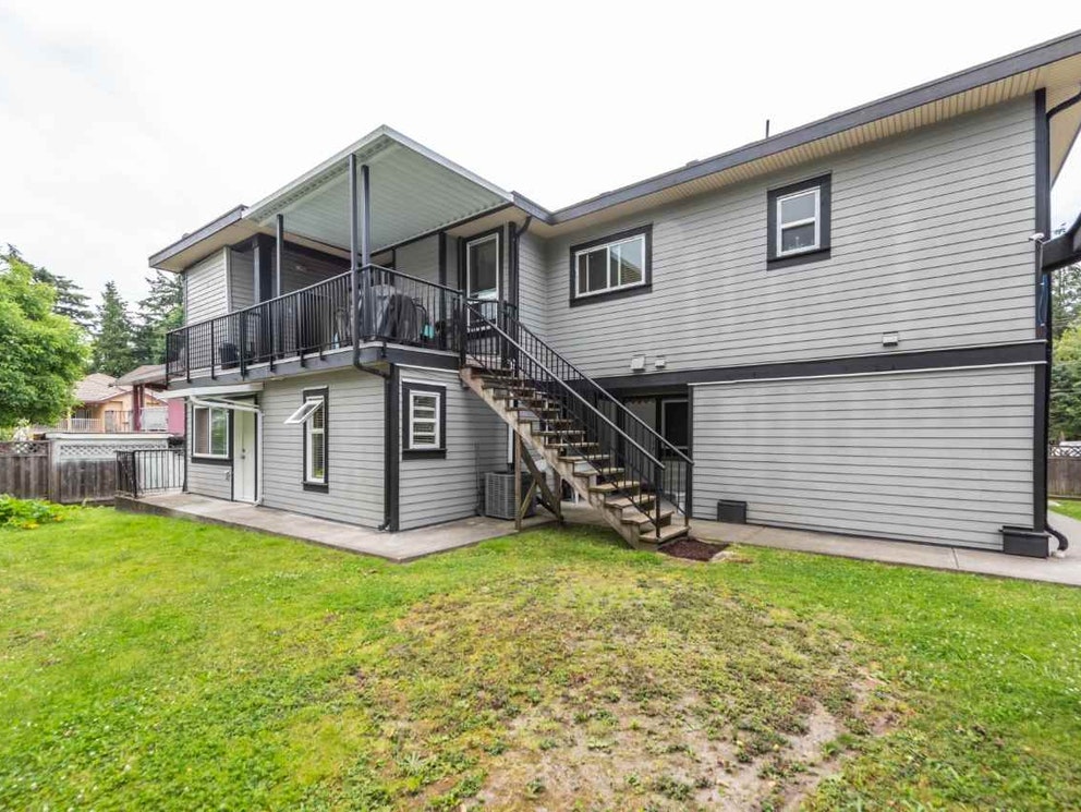 12087 90 Ave, Surrey 23