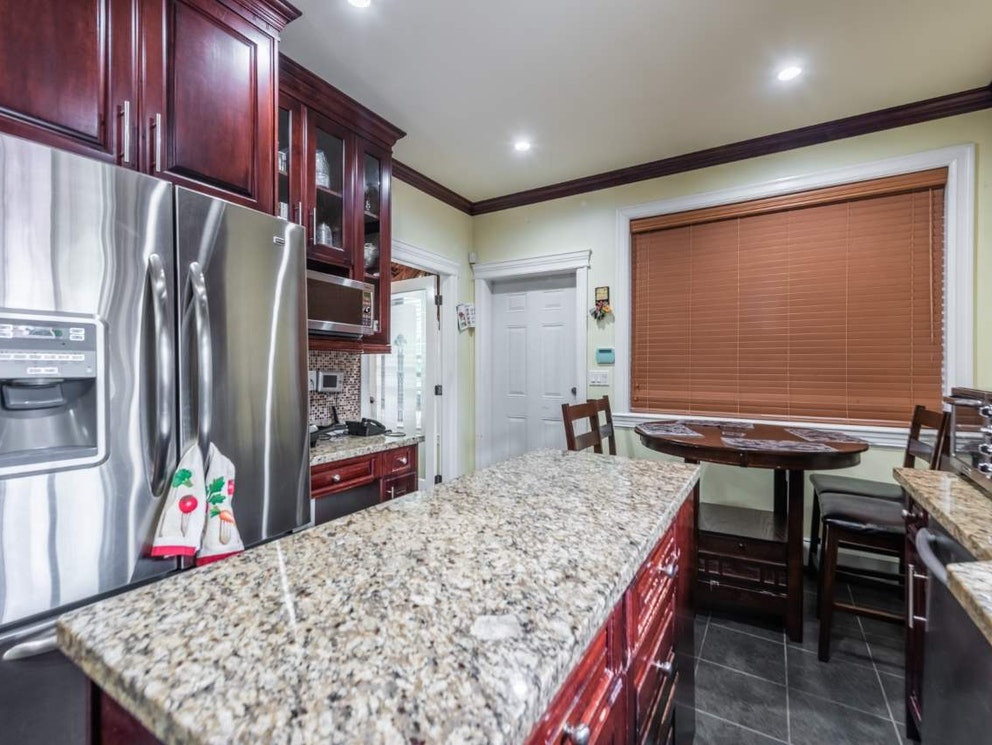 12087 90 Ave, Surrey 7