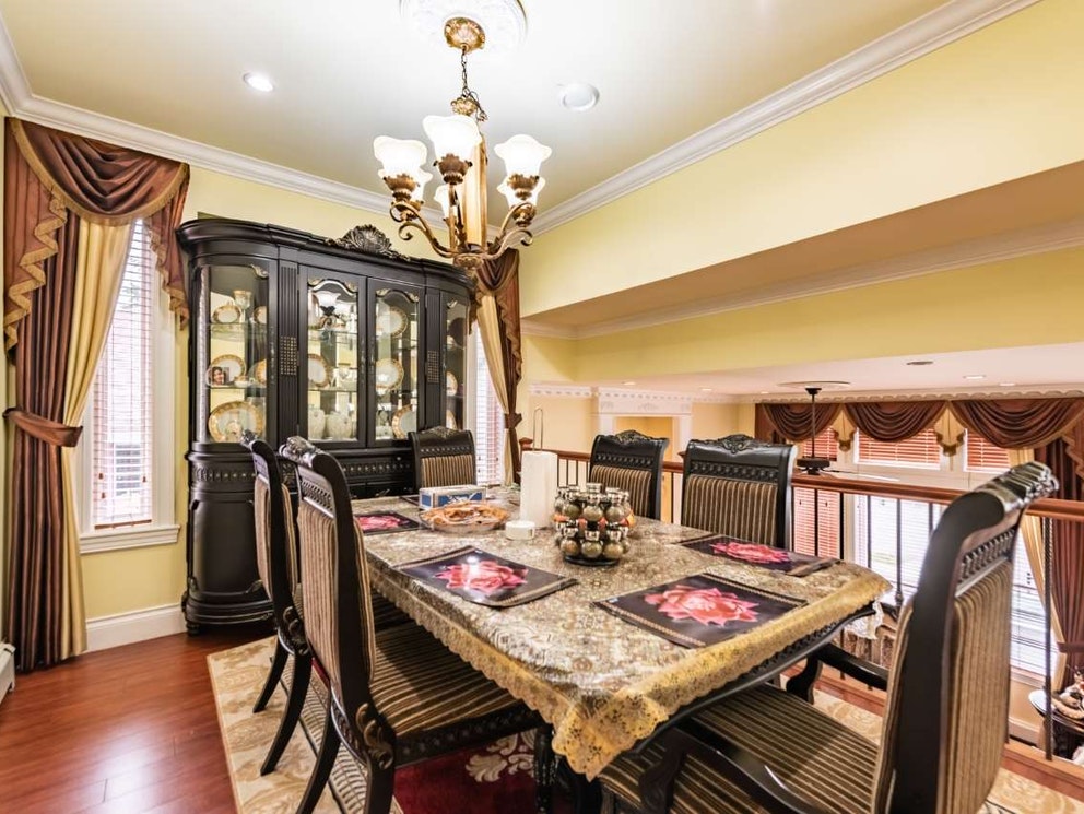 12087 90 Ave, Surrey 9