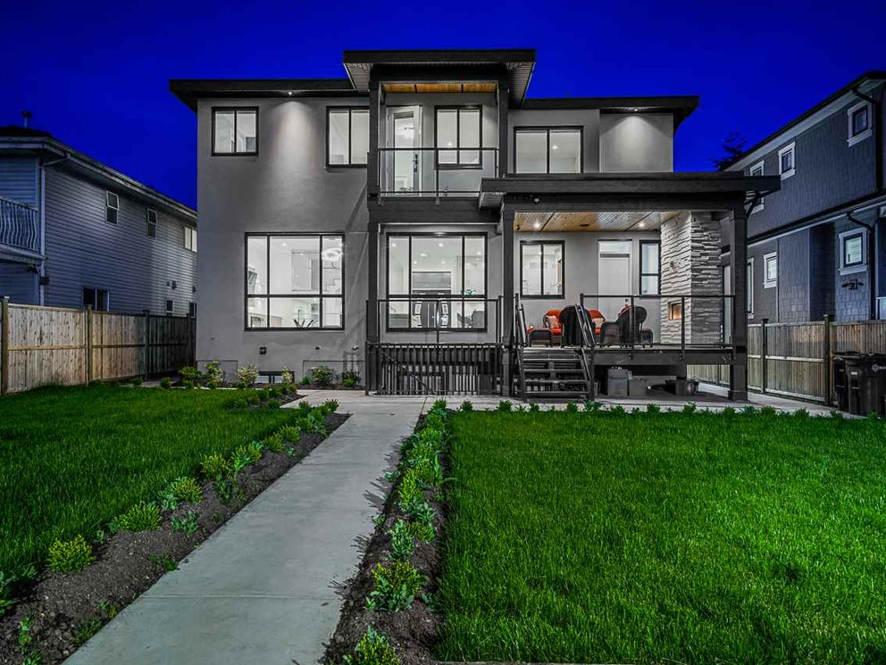 8159 13th Ave, Burnaby 30