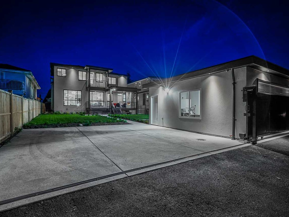 8159 13th Ave, Burnaby 32