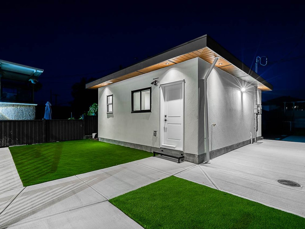 4330 Pender St, Burnaby 35