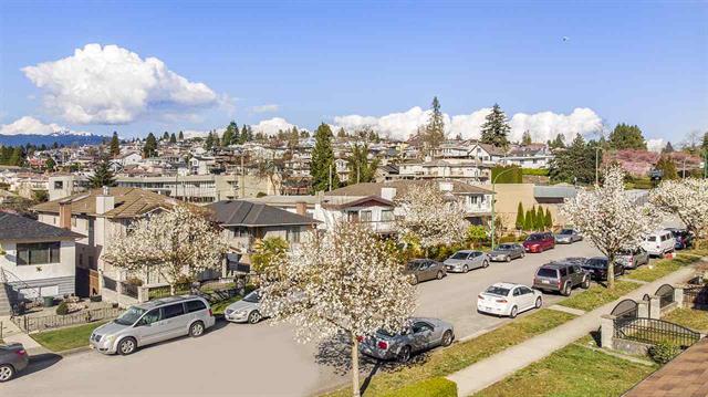 4814 Pender St, Burnaby North 11