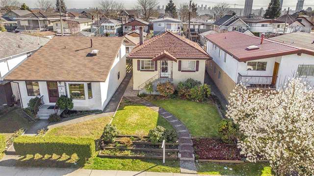 4814 Pender St, Burnaby North 14