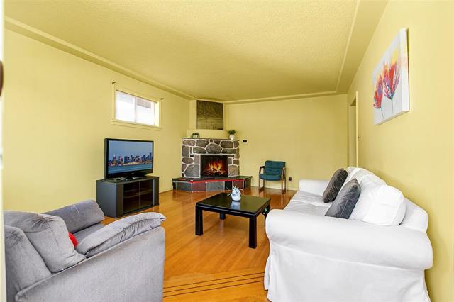 4814 Pender St, Burnaby North 2