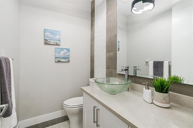 7377 11th  Ave, Burnaby 14