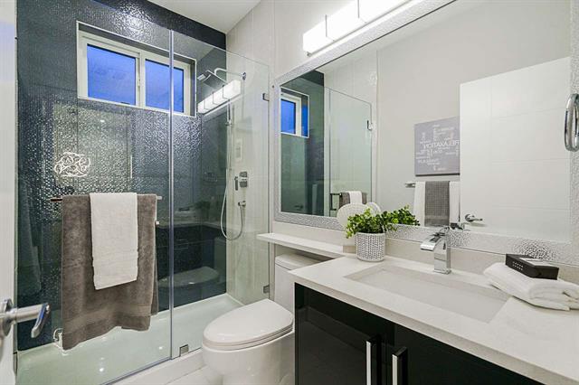 7377 11th  Ave, Burnaby 16