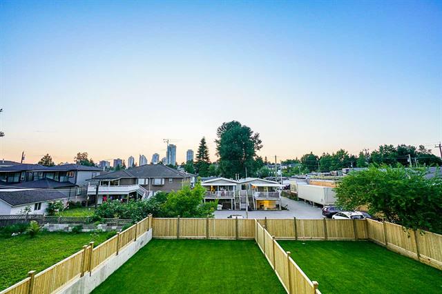 7377 11th  Ave, Burnaby 18