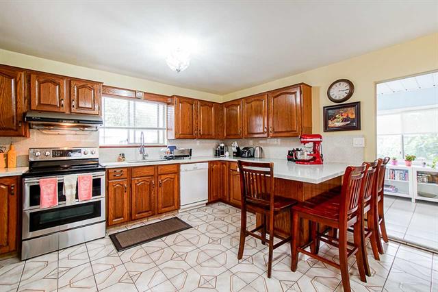 8346 13TH Ave, Burnaby East 11