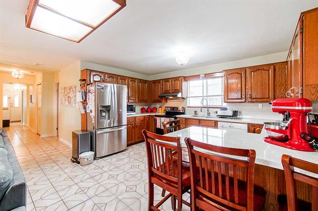 8346 13TH Ave, Burnaby East 12