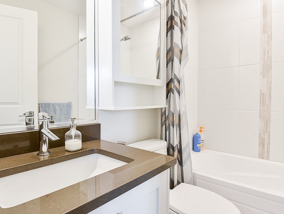 401 7908 15th Avenue, Burnaby East 24