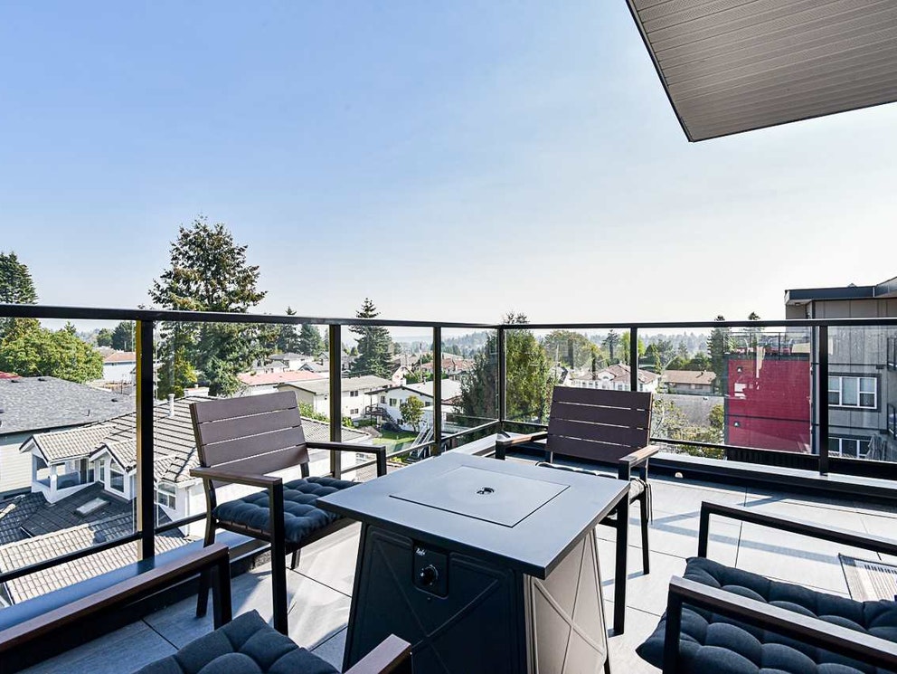 401 7908 15th Avenue, Burnaby East 33