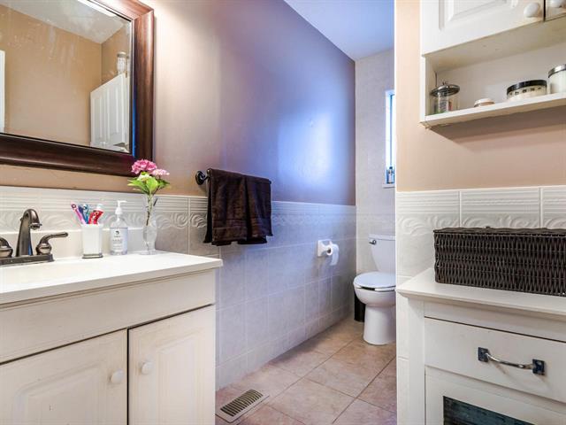 7740 Rosewood St, Burnaby 16