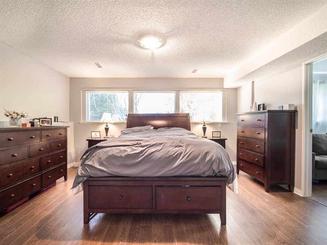 7740 Rosewood St, Burnaby 19