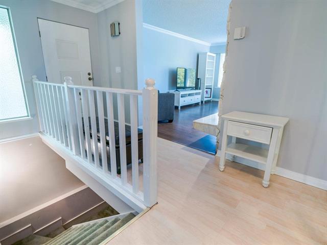 7740 Rosewood St, Burnaby 23