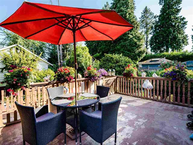 7740 Rosewood St, Burnaby 25