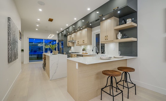 8146 16th Avenue, Burnaby 12