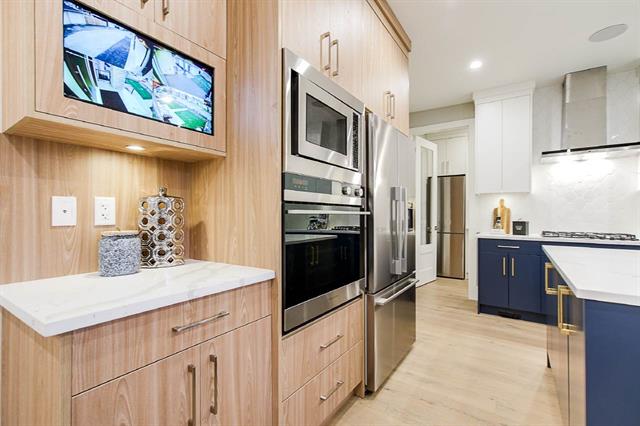 6857 Strathmore Ave, Burnaby 13