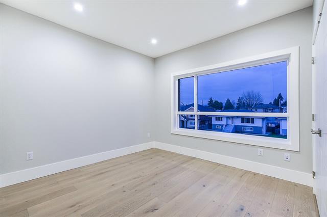 6857 Strathmore Ave, Burnaby 26