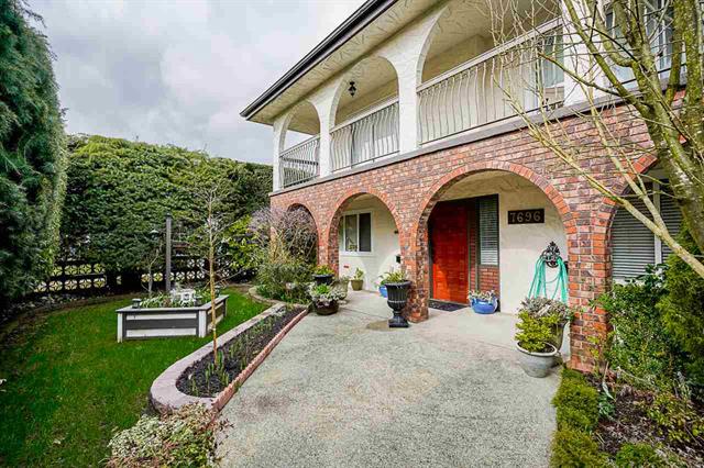 7696 7698 Cumberland St, Burnaby 2