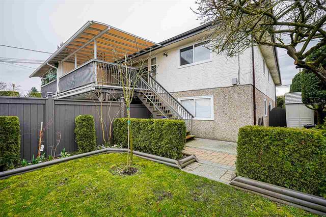 7696 7698 Cumberland St, Burnaby 31