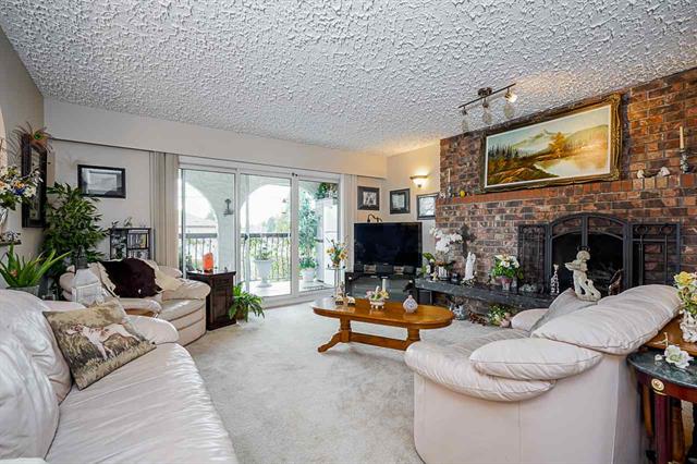 7696 7698 Cumberland St, Burnaby 5